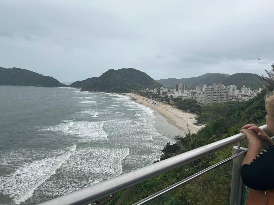 Ap Em Guaruja - 2 Quartos Com Dependencia Eksteriør billede